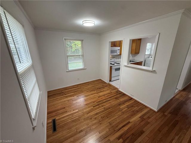 2843 Hermitage Drive, Winston-salem, NC 27104
