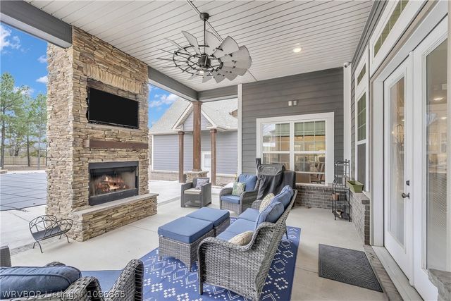 1732 N Mountain Grove Road, Alma, AR 72921