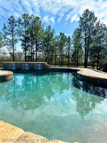 1732 N Mountain Grove Road, Alma, AR 72921