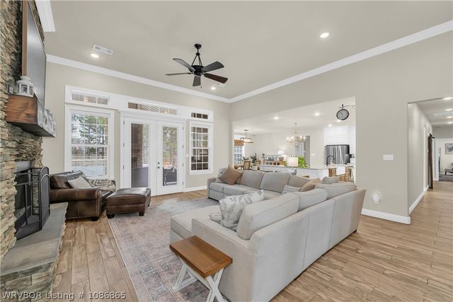 1732 N Mountain Grove Road, Alma, AR 72921