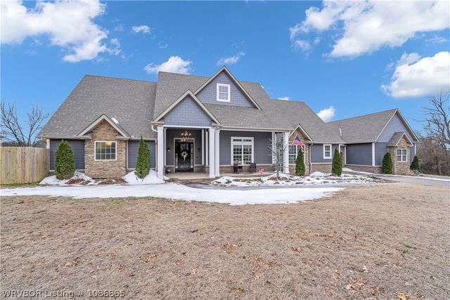 1732 N Mountain Grove Road, Alma, AR 72921