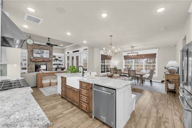 1732 N Mountain Grove Road, Alma, AR 72921