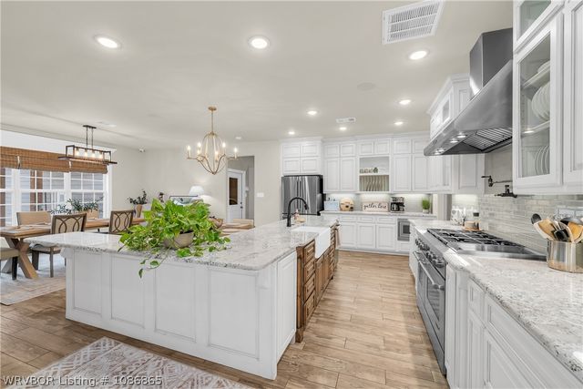 1732 N Mountain Grove Road, Alma, AR 72921