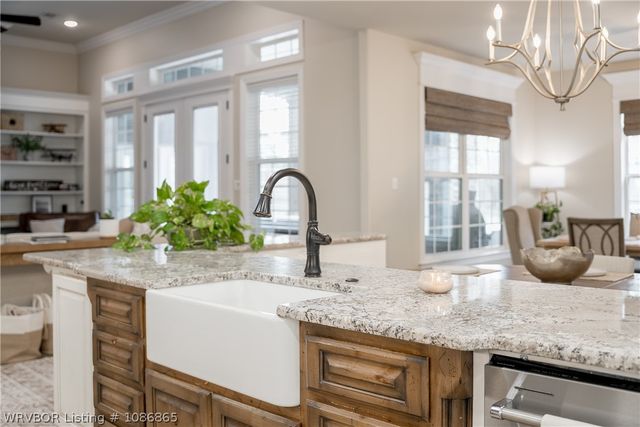 1732 N Mountain Grove Road, Alma, AR 72921