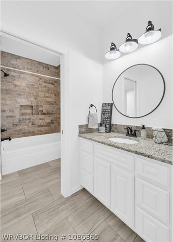 1732 N Mountain Grove Road, Alma, AR 72921