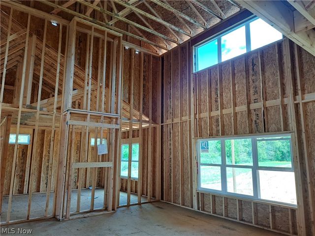 8156 Lake O Springs Avenue NW, North Canton, OH 44720