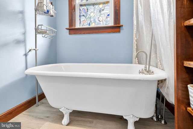 406 BRIMMER AVE, New Holland, PA 17557