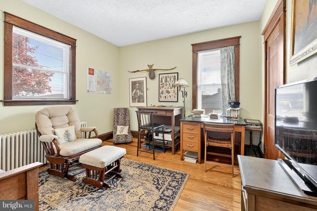 406 BRIMMER AVE, New Holland, PA 17557