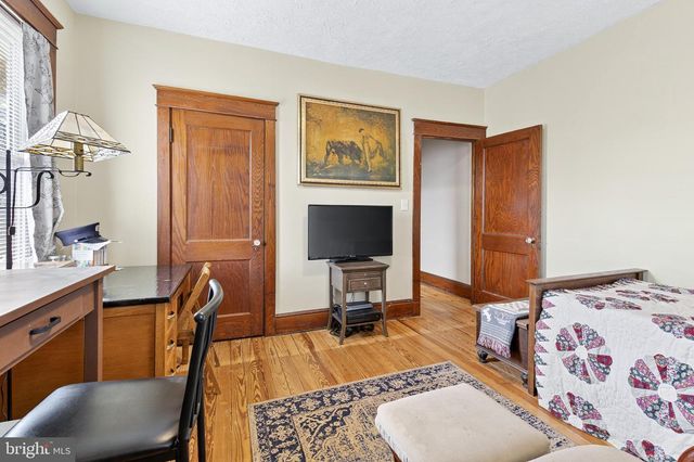 406 BRIMMER AVE, New Holland, PA 17557