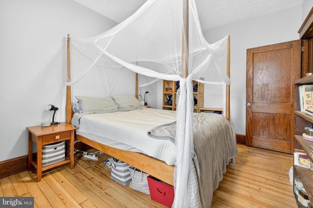 406 BRIMMER AVE, New Holland, PA 17557