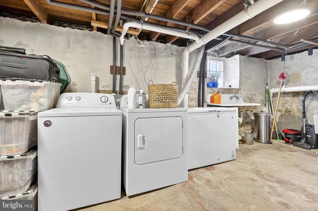 406 BRIMMER AVE, New Holland, PA 17557