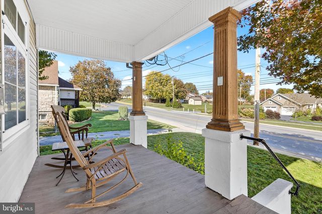 406 BRIMMER AVE, New Holland, PA 17557