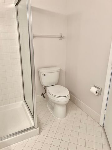 5275 Europa Drive I, Boynton Beach, FL 33437