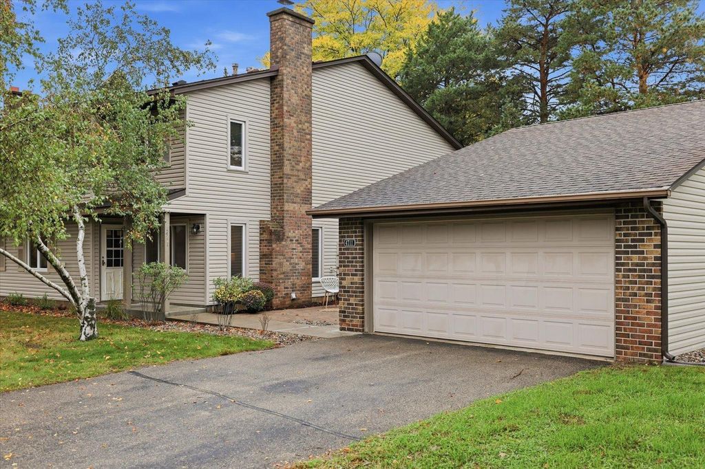 4711 Lund Point, Eagan, MN 55122 — photo 2