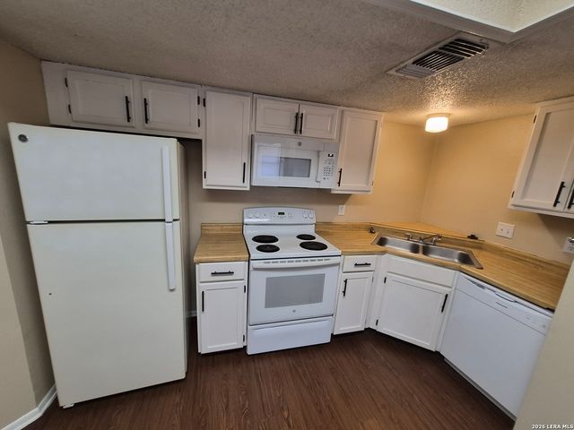 6314 Cambridge Dr Apt 1, San Antonio, TX 78218