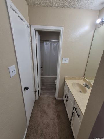 6314 Cambridge Dr Apt 1, San Antonio, TX 78218