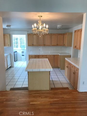 1624 S Gramercy, Los Angeles, CA 90019