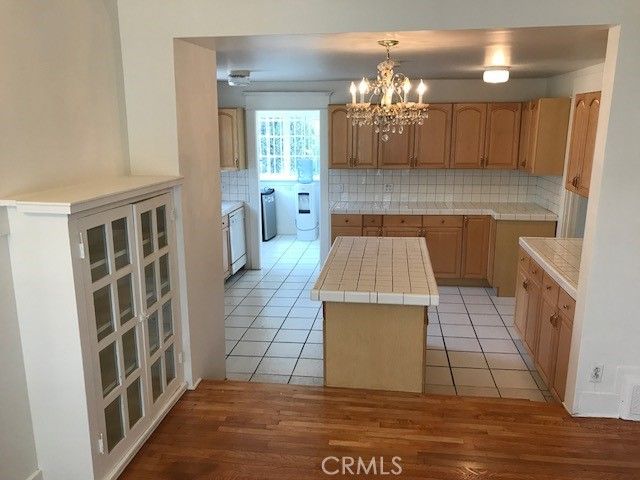 1624 S Gramercy, Los Angeles, CA 90019