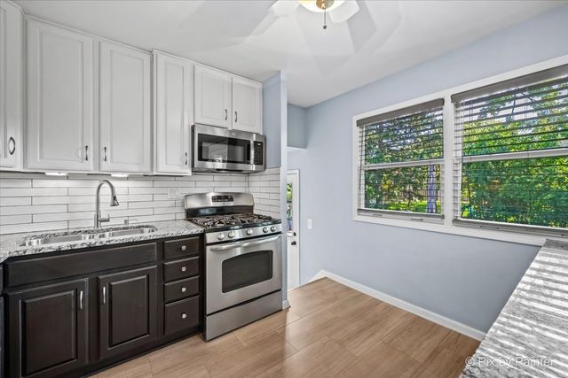 1441 E Joan Drive, Palatine, IL 60074
