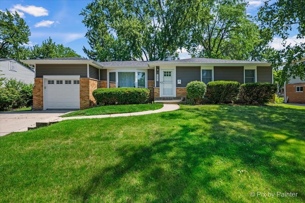 1441 E Joan Drive, Palatine, IL 60074