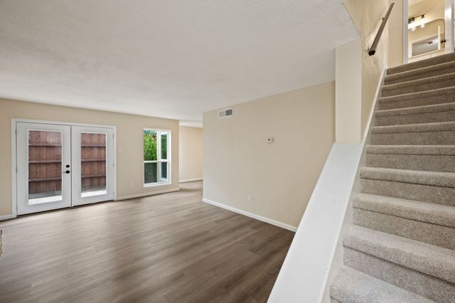 2671 Via Del Mar, Carrollton, TX 75006