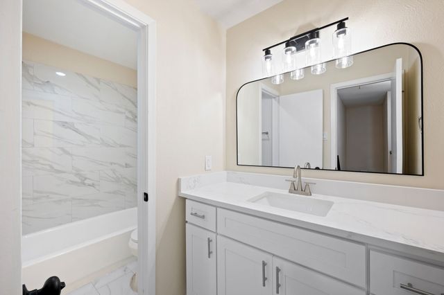 2671 Via Del Mar, Carrollton, TX 75006