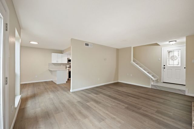 2671 Via Del Mar, Carrollton, TX 75006
