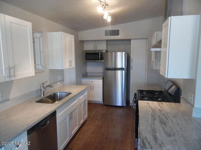 808 E Waverly St Unit A, Tucson, AZ 85719