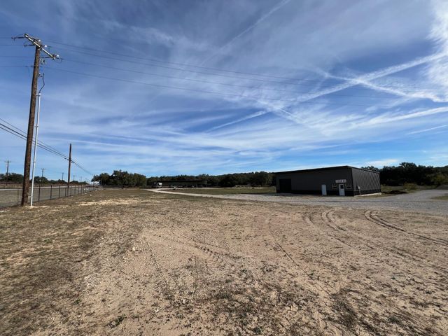 11324 N US 281, Round Mountain, TX 78663