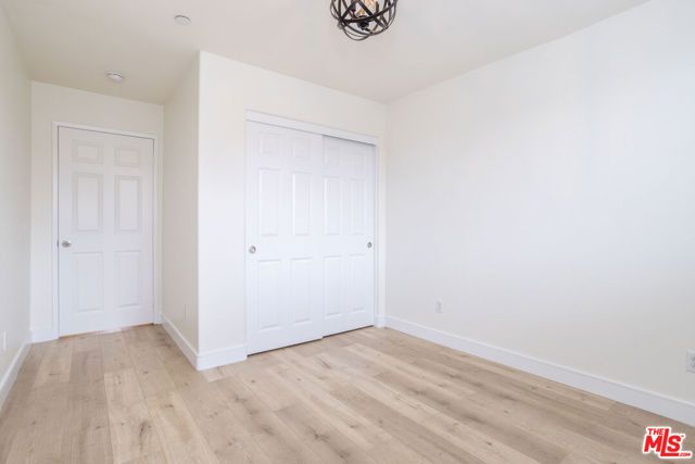 9722 Pine Orchard Street, Pacoima (los Angeles), CA 91331