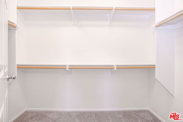 9722 Pine Orchard Street, Pacoima (los Angeles), CA 91331