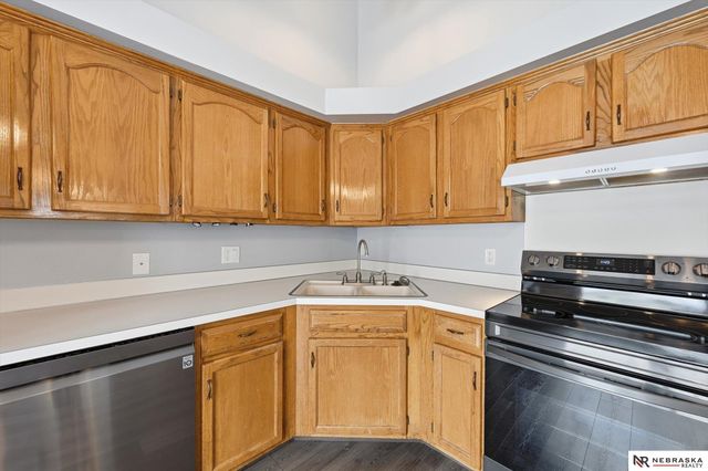 2918 N 153 Avenue, Omaha, NE 68116