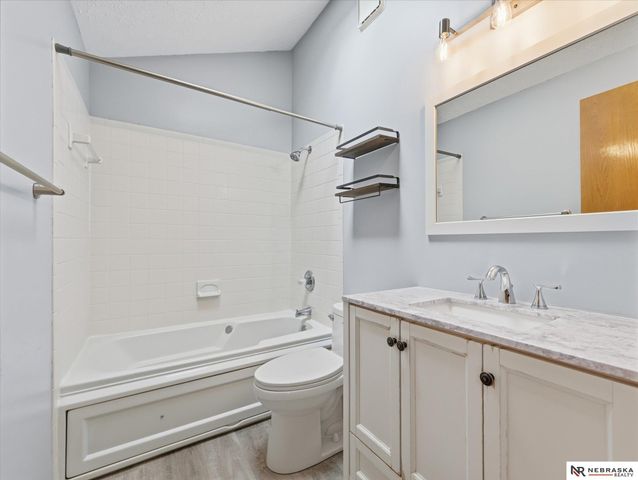 2918 N 153 Avenue, Omaha, NE 68116