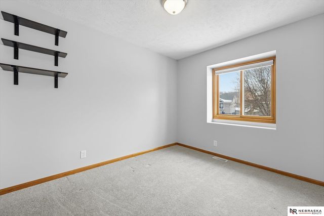 2918 N 153 Avenue, Omaha, NE 68116