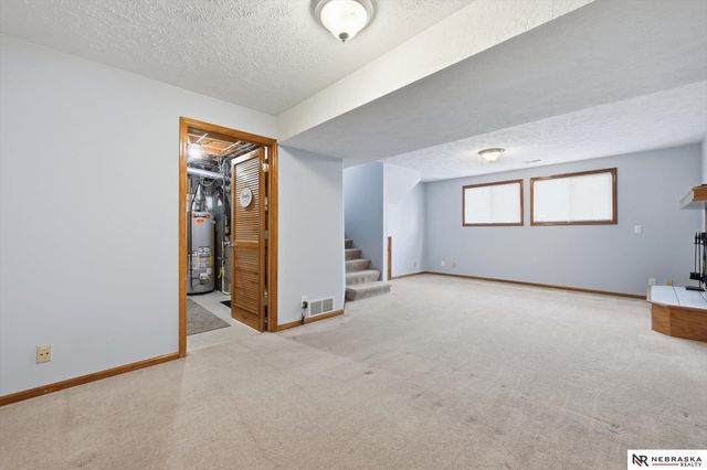 2918 N 153 Avenue, Omaha, NE 68116