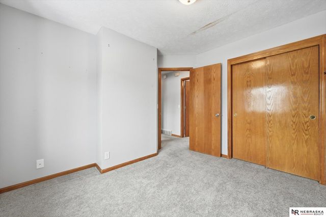 2918 N 153 Avenue, Omaha, NE 68116