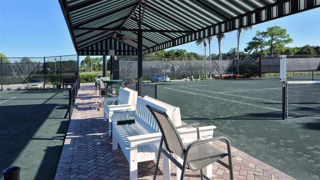 9641 CASTLE POINT DRIVE 1226, Sarasota, FL 34238