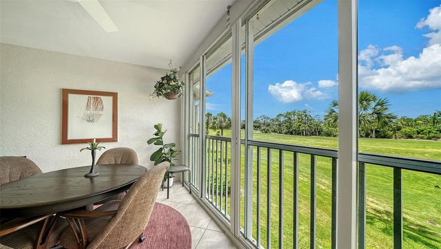 9641 CASTLE POINT DRIVE 1226, Sarasota, FL 34238