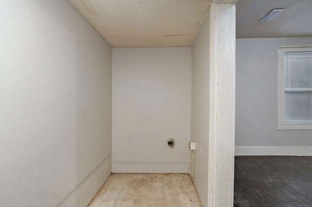 906 E Garfield Street, Springfield, MO 65803