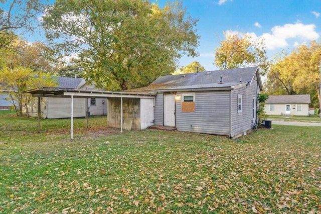 906 E Garfield Street, Springfield, MO 65803