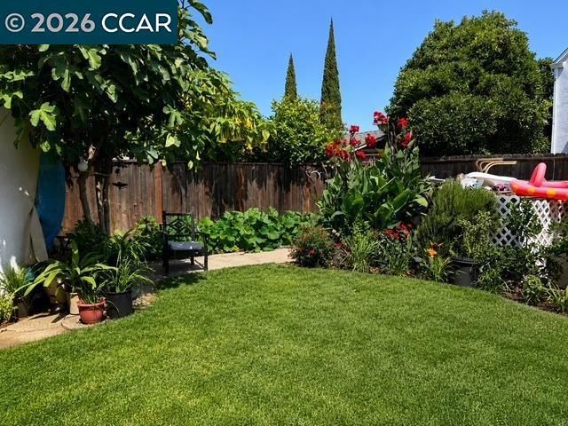 251 E 17th Street, Pittsburg, CA 94565