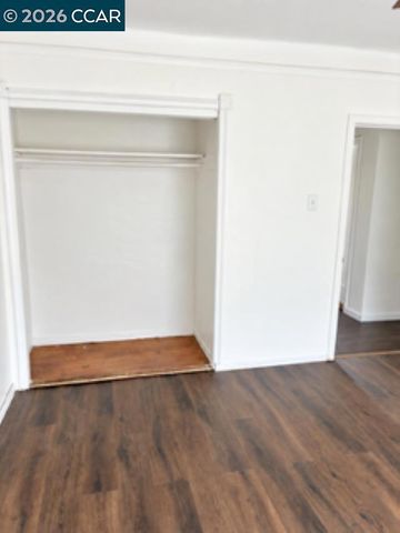251 E 17th Street, Pittsburg, CA 94565
