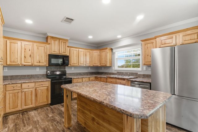 280 County Road 1304, Bridgeport, TX 76426