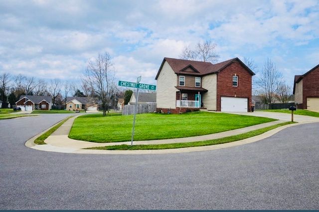 349 Chestnut Grove Ct, Clarksville, TN 37042
