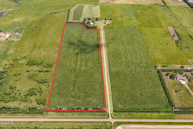 2812 116 Th Avenue NE, Bismarck, ND 58503 property photo