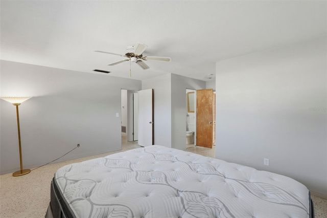 11570 60TH TERRACE, Seminole, FL 33772