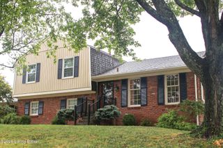 8605 Longborough Way, Jeffersontown, KY 40299