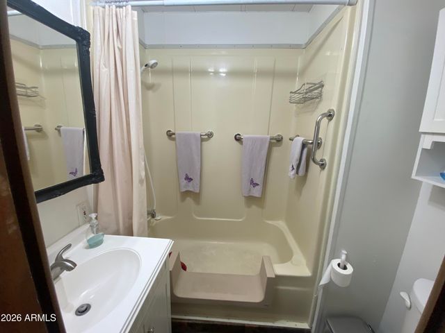 1001 S KIOWA Circle, Apache Junction, AZ 85119