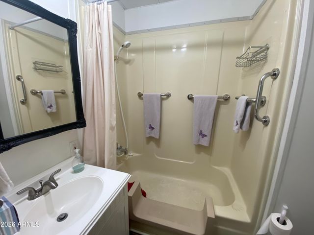 1001 S KIOWA Circle, Apache Junction, AZ 85119