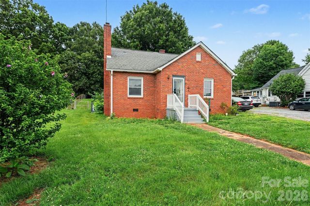 517 N Carolina Avenue, Maiden, NC 28650